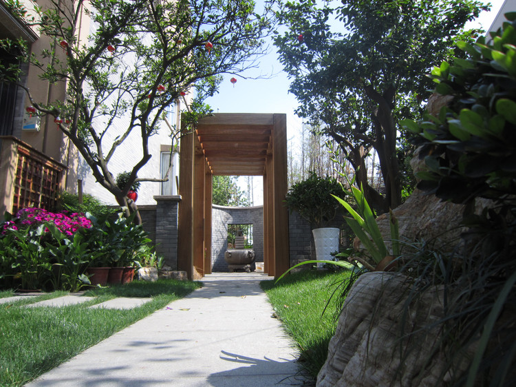 100平米小庭院绿化设计(50平米小院子景观设计)