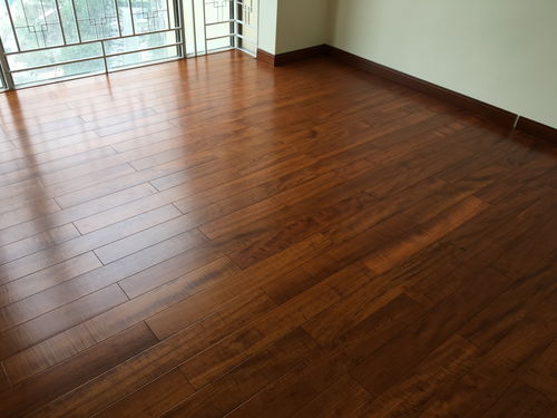复合地板和实木地板哪个好(实木复合地板和强化复合地板区别)